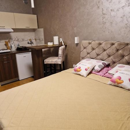 Apartman Studio Diamond Subotica Buitenkant foto