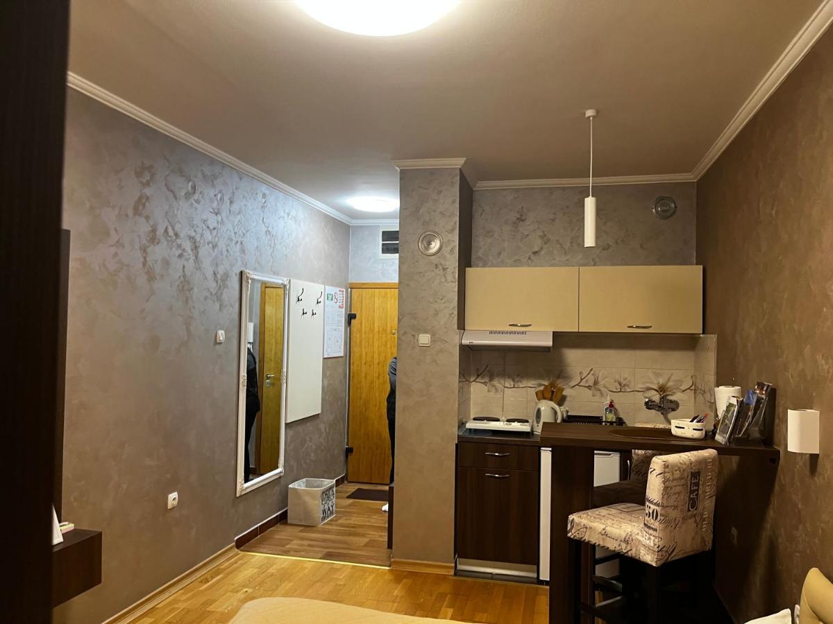 Apartman Studio Diamond Subotica Buitenkant foto