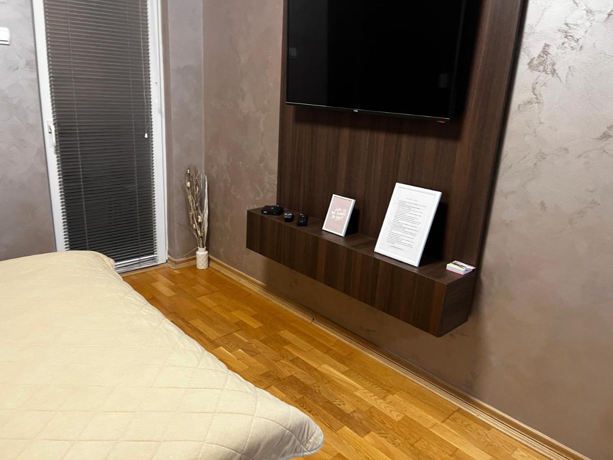 Apartman Studio Diamond Subotica Buitenkant foto