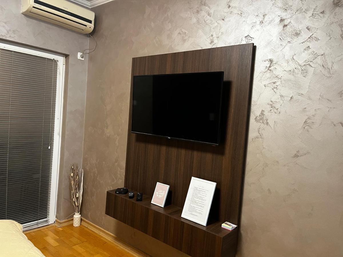 Apartman Studio Diamond Subotica Buitenkant foto